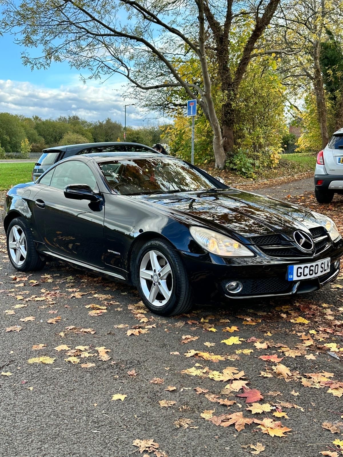 Used Mercedes-Benz SLK 2010 for sale - 76426487: Photo 10