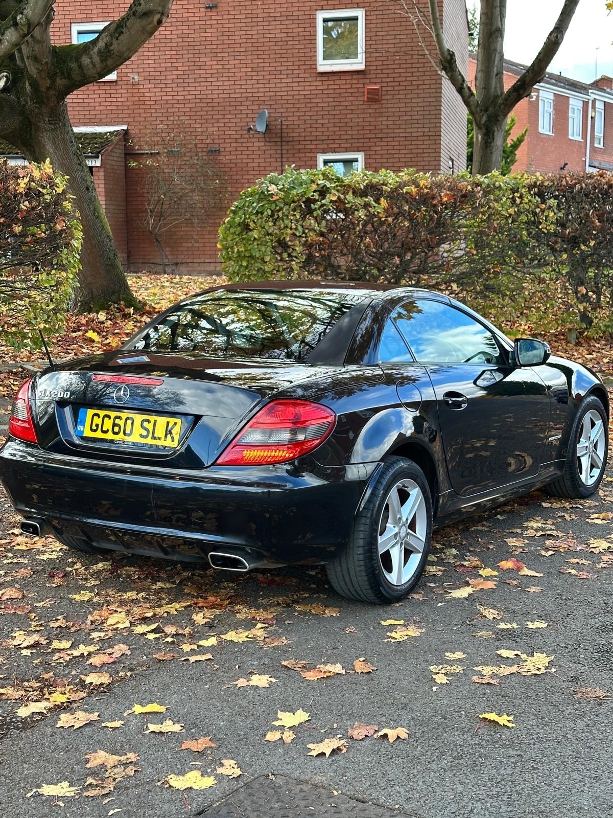 Used Mercedes-Benz SLK 2010 for sale - 76426487: Photo 8