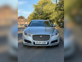 Used Jaguar XF 2017 for sale - 79463639: Photo