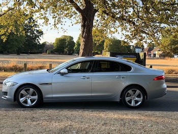 Used Jaguar XF 2017 for sale - 79463639: Photo