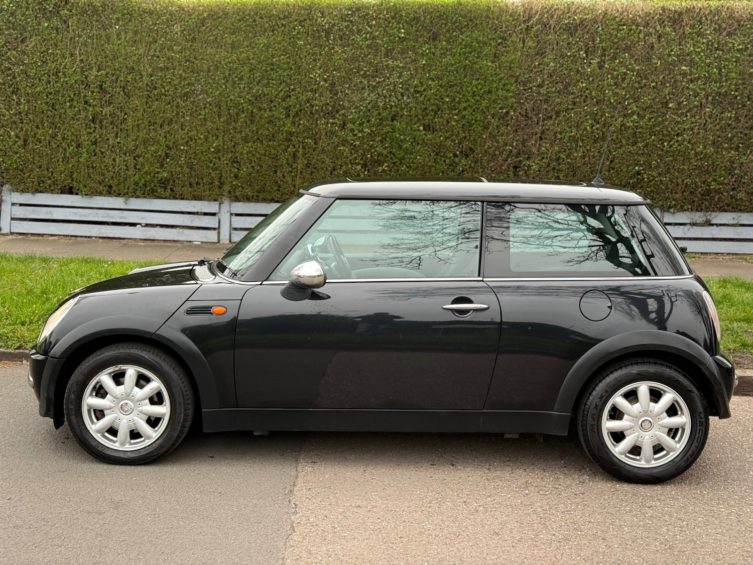 Used MINI Hatch 2004 for sale - 78018661: Photo 3