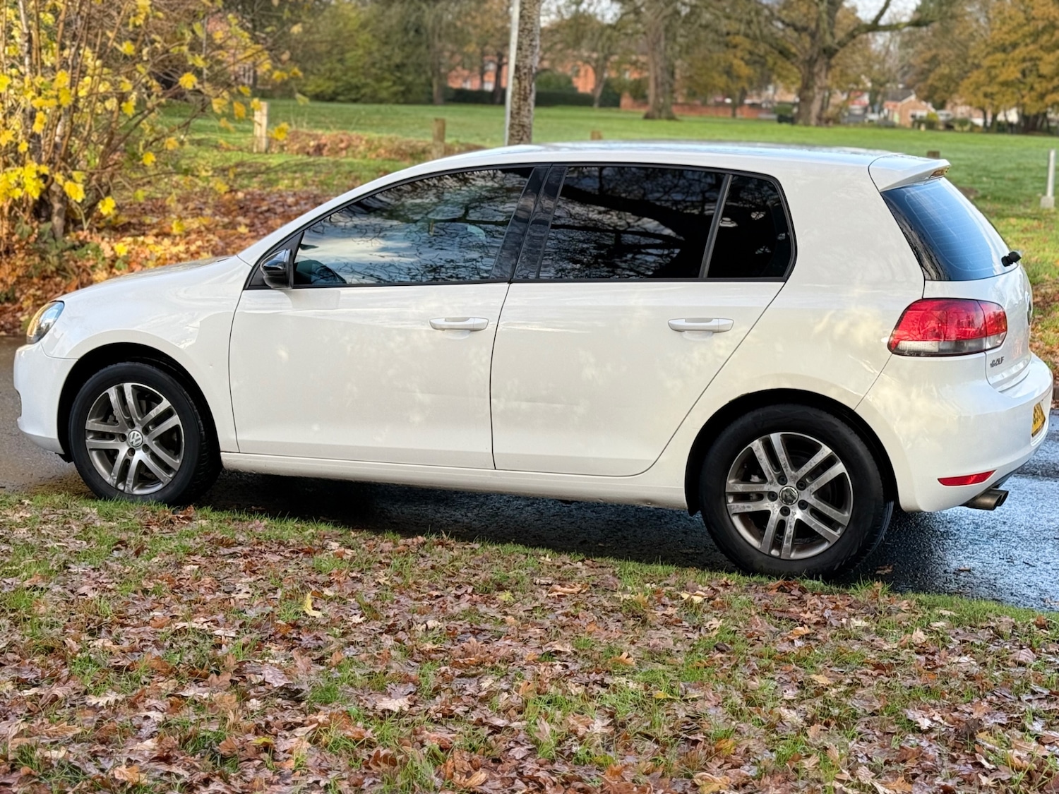 Used Volkswagen Golf 2009 for sale - 76757367: Photo 8