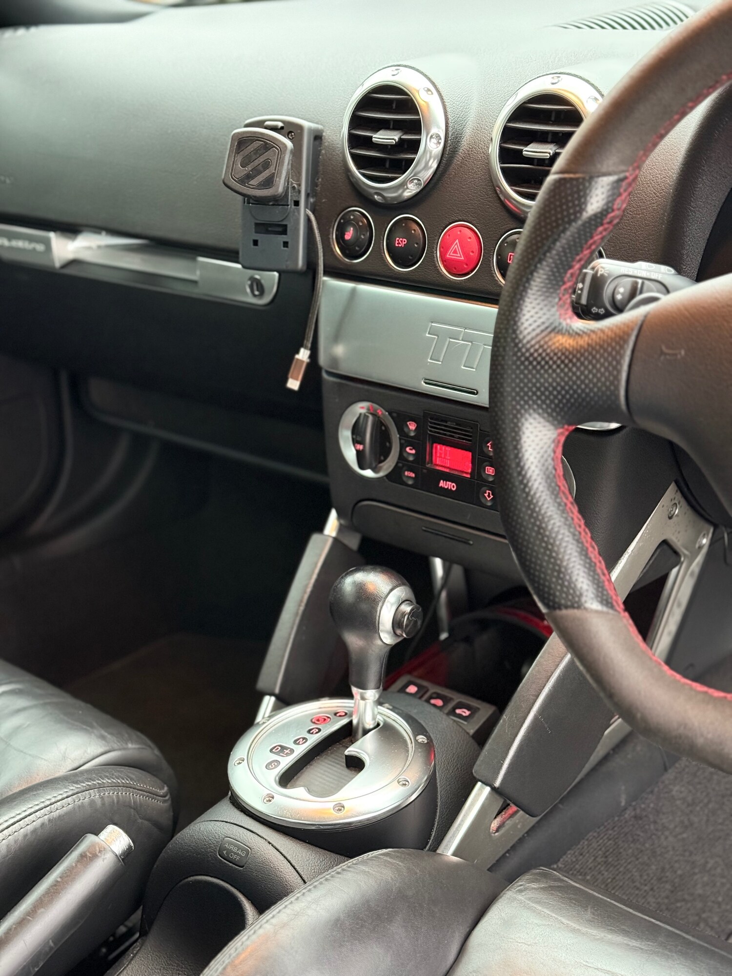 Used Audi TT 2006 for sale - 77165150: Photo 16