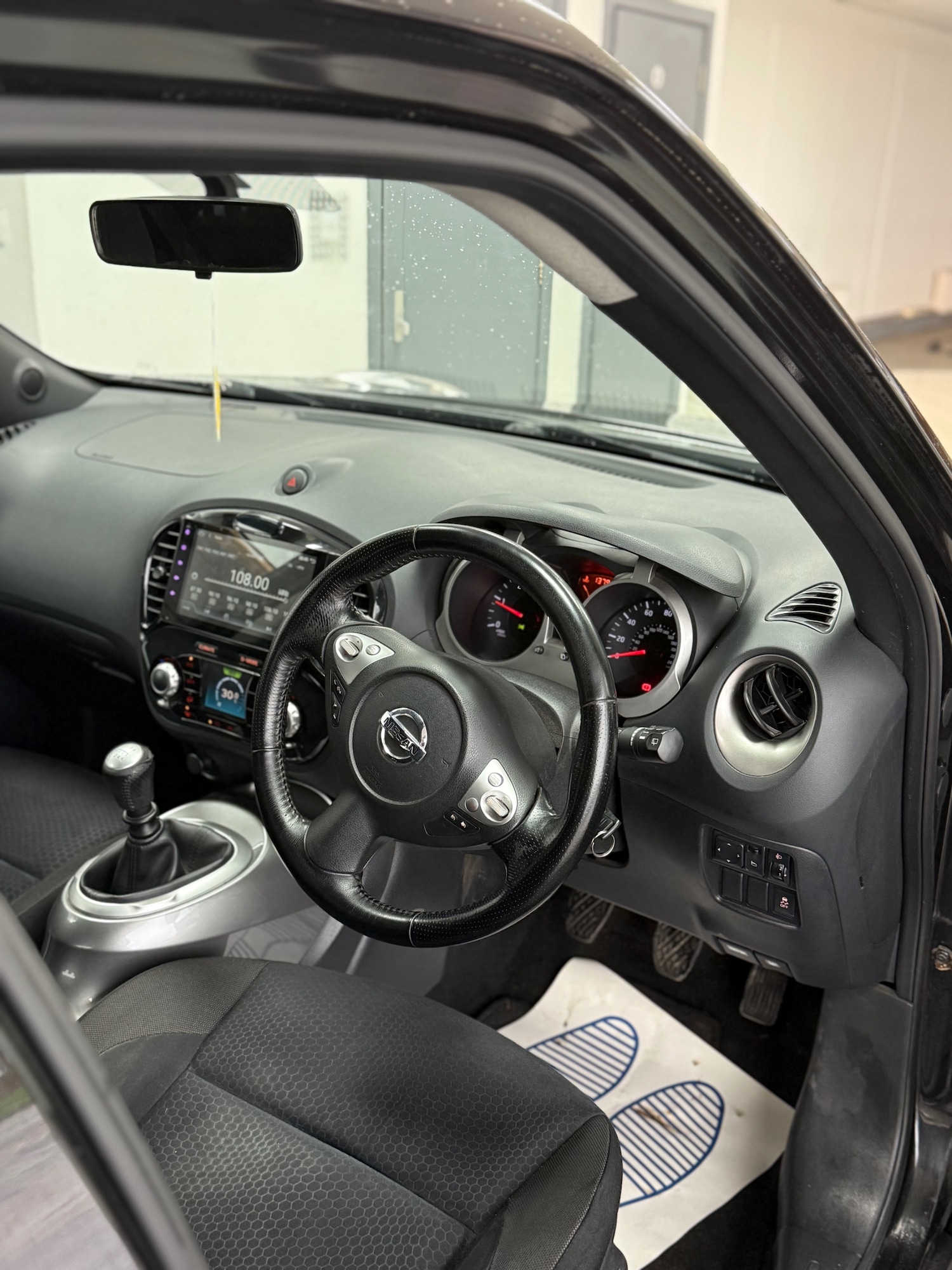 Used Nissan Juke 2011 for sale - 77631251: Photo 15