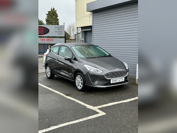 Used Ford Fiesta 2017 for sale - 77532082: Photo