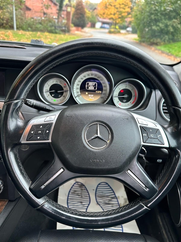 Used Mercedes-Benz C Class 2012 for sale - 76302987: Photo 12