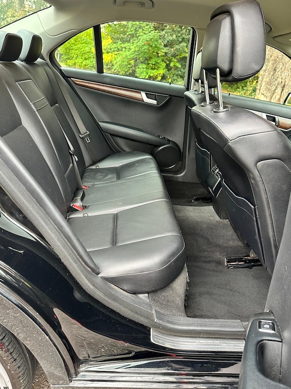 Used Mercedes-Benz C Class 2012 for sale - 76302987: Photo 15