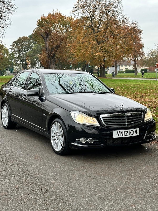 Used Mercedes-Benz C Class 2012 for sale - 76302987: Photo 1