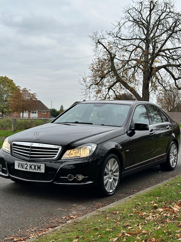 Used Mercedes-Benz C Class 2012 for sale - 76302987: Photo 5