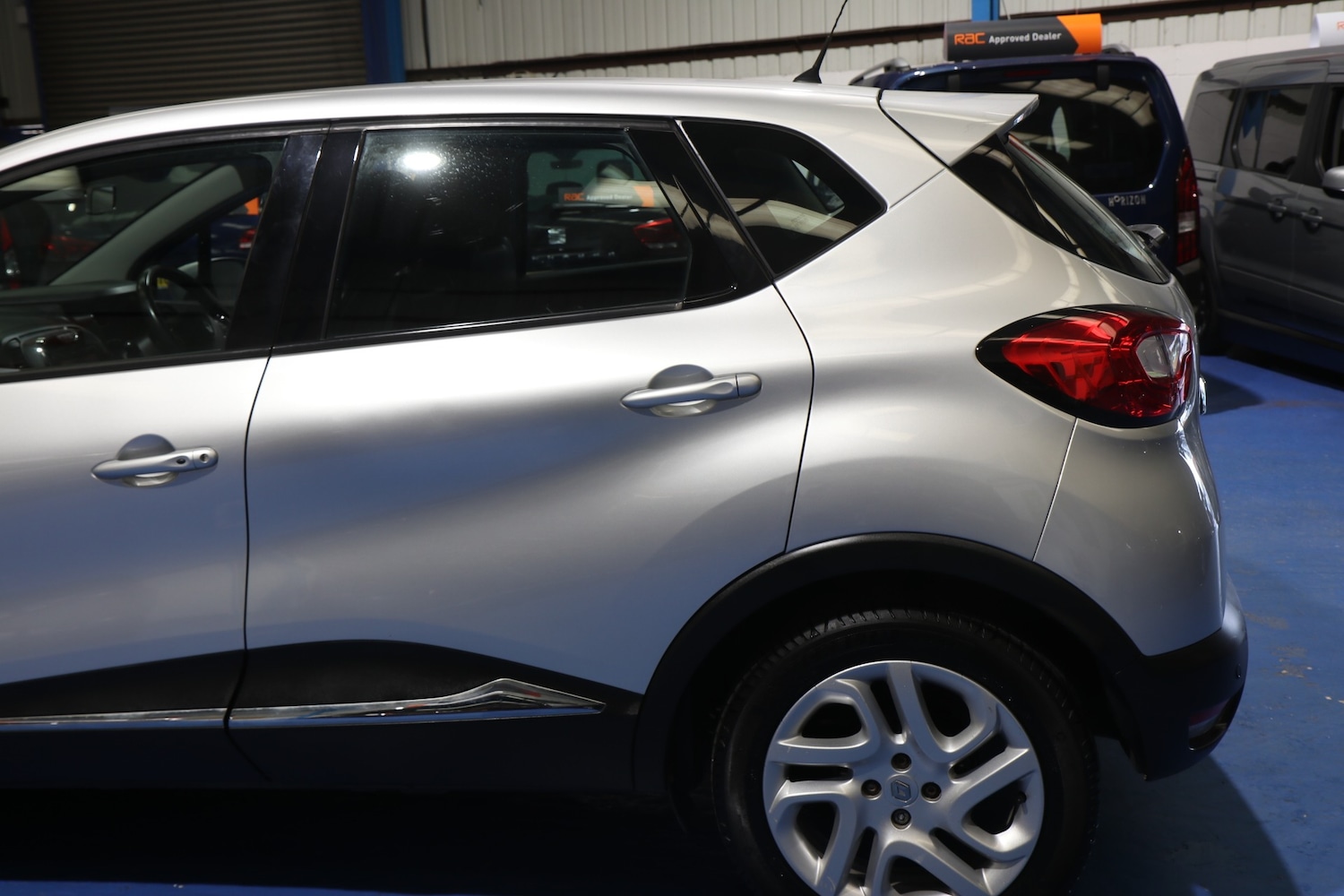 Used Renault Captur 2014 for sale - 77516608: Photo 11