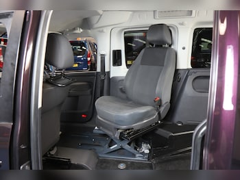 Used Volkswagen Caddy Maxi Life 2014 for sale - 75239343: Photo