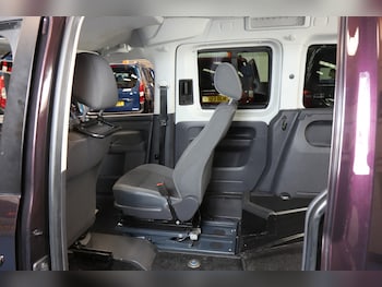 Used Volkswagen Caddy Maxi Life 2014 for sale - 75239343: Photo
