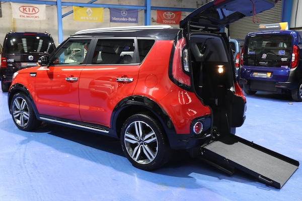 Used Kia Soul 2017 for sale - 74232184: Photo 2