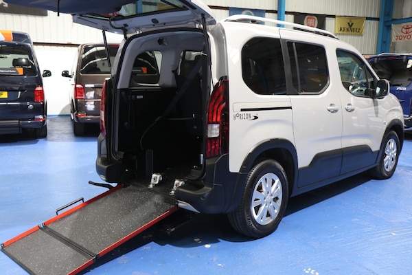 Used Peugeot Rifter 2019 for sale - 75418869: Photo 1