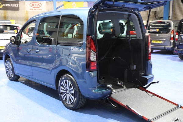Used Peugeot Partner Tepee 2017 for sale - 74617585: Photo 9