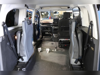 Used Peugeot Rifter 2024 for sale - 79446839: Photo