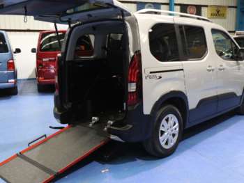 2020 (69) - Disabled Wheelchair Accessible Vehicle Mobility Wav 5-Door