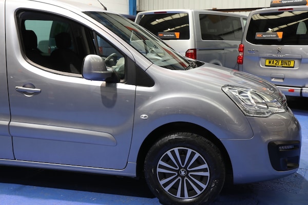 Used Peugeot Partner 2017 for sale - 75393034: Photo 17