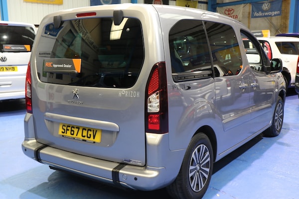 Used Peugeot Partner 2017 for sale - 75393034: Photo 18