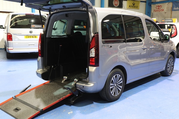 Used Peugeot Partner 2017 for sale - 75393034: Photo 1