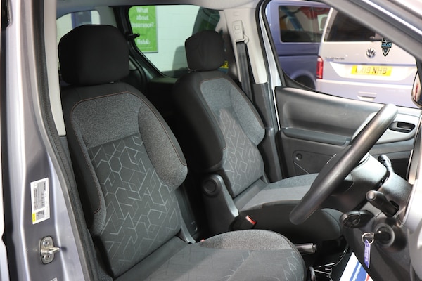 Used Peugeot Partner 2017 for sale - 75393034: Photo 9