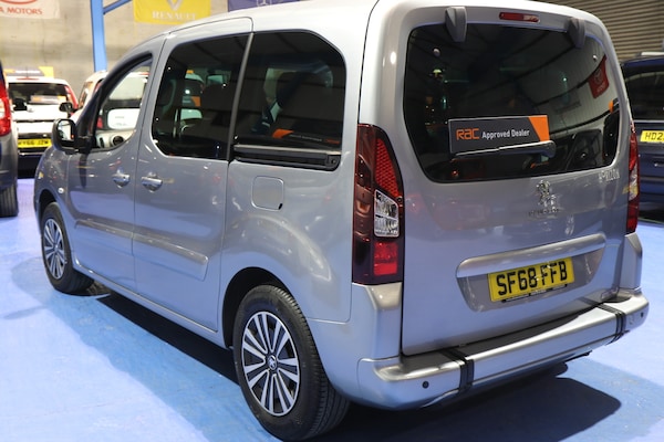 Used Peugeot Partner 2019 for sale - 74815792: Photo 15