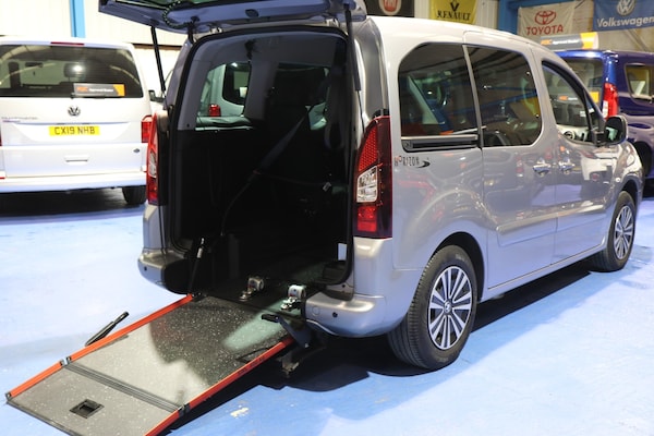 Used Peugeot Partner 2019 for sale - 74815792: Photo 1