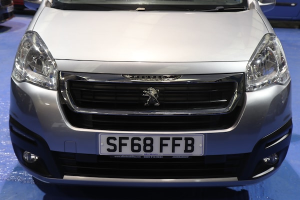 Used Peugeot Partner 2019 for sale - 74815792: Photo 9