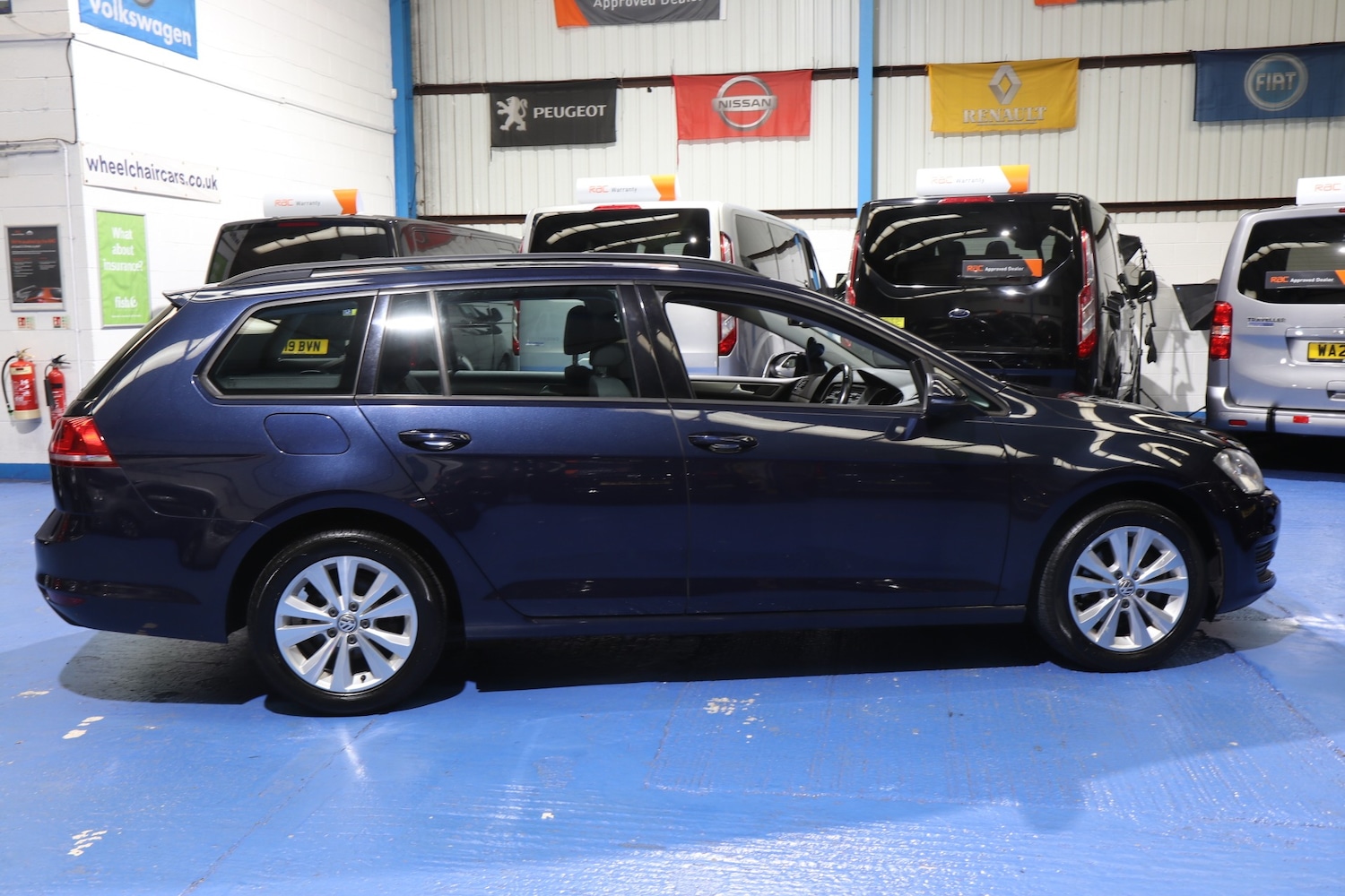 Used Volkswagen Golf 2016 for sale - 78176831: Photo 2