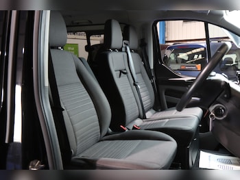Used Ford Tourneo Custom 2020 for sale - 77819197: Photo