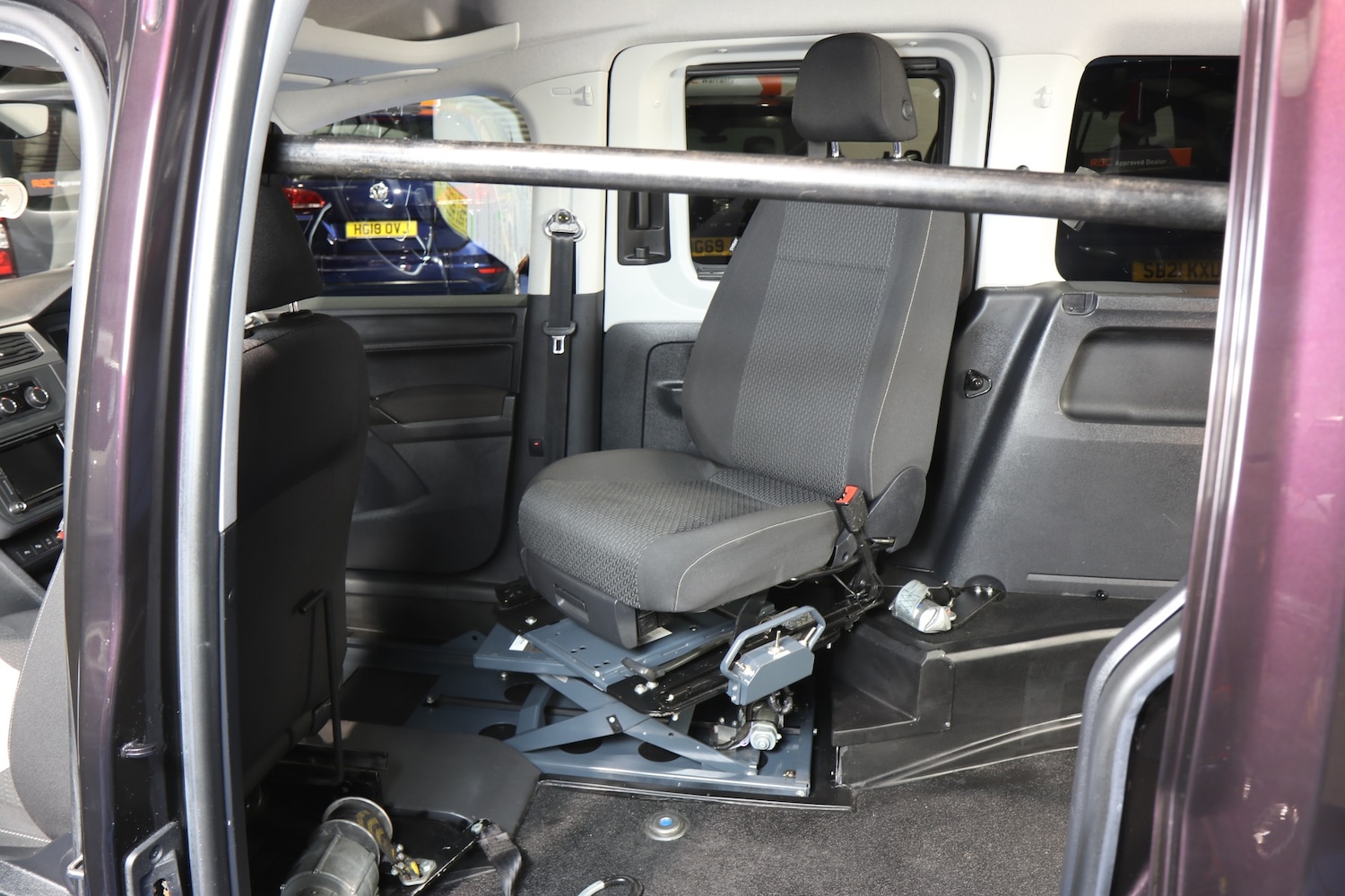 Used Volkswagen Caddy 2020 for sale - 77459882: Photo 2