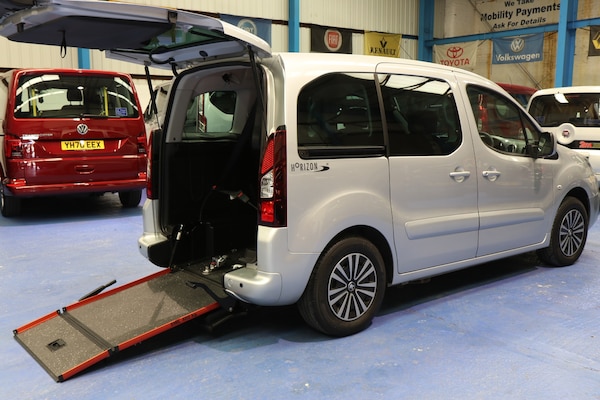 Used Peugeot Partner Tepee 2018 for sale - 70399769: Photo 1