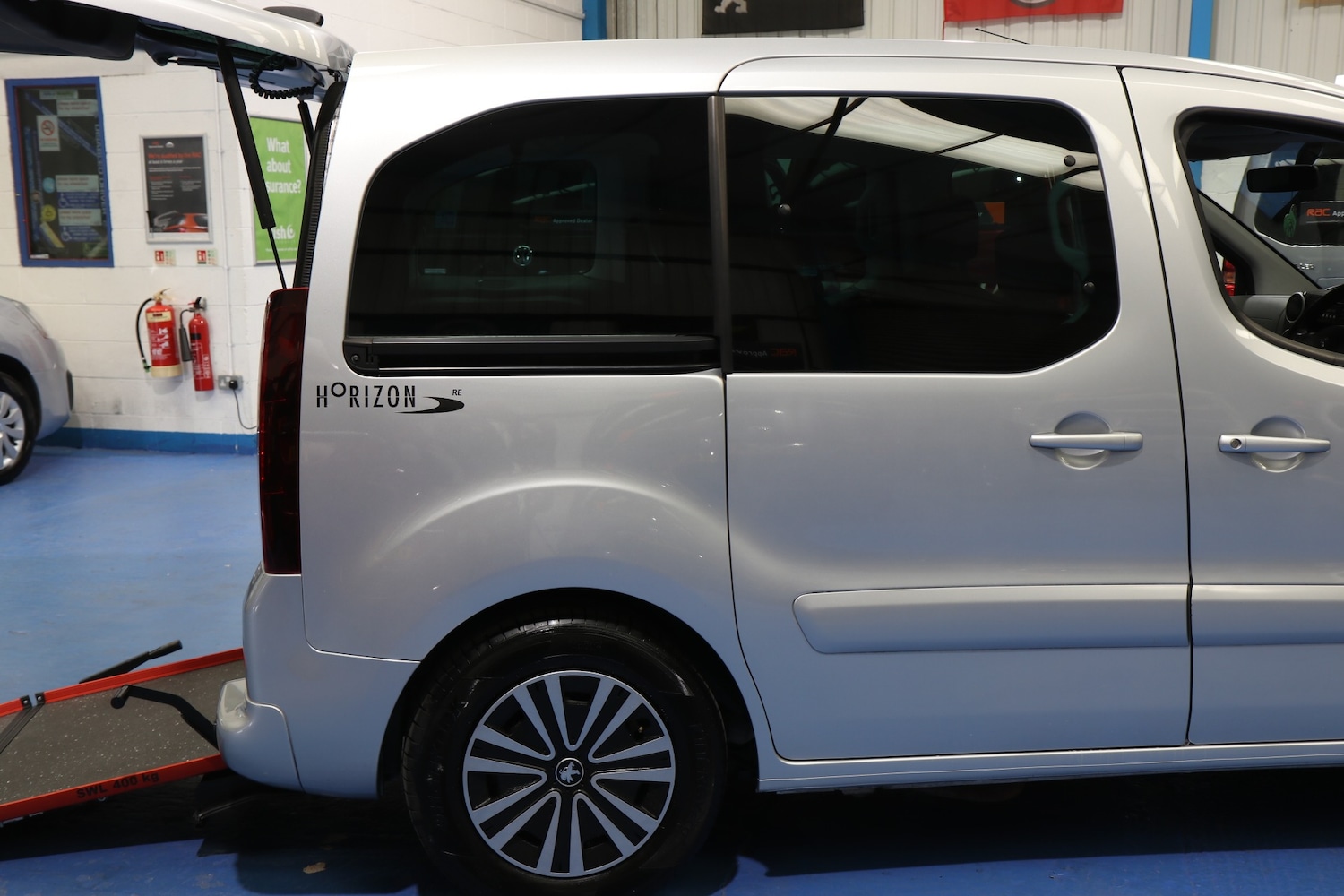 Used Peugeot Partner 2017 for sale - 77461629: Photo 11