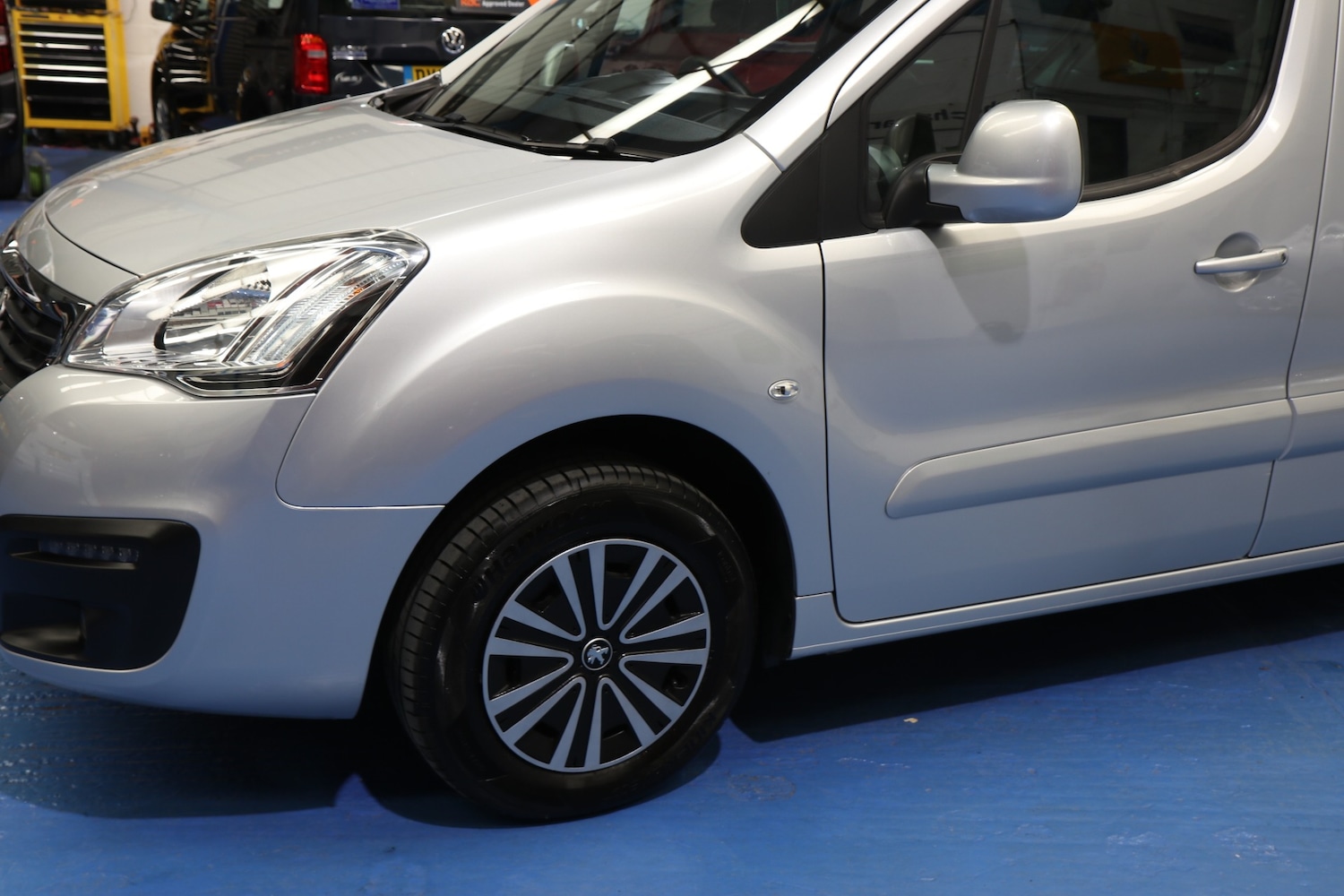 Used Peugeot Partner 2017 for sale - 77461629: Photo 9