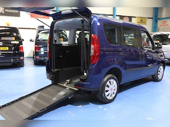 2016 (66) - Petrol Wheelchair Accessible Vehicle WAV Power Winch Disabled WAV Car 5-Door