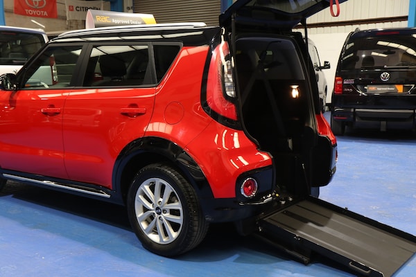 Used Kia Soul 2018 for sale - 74202234: Photo 2