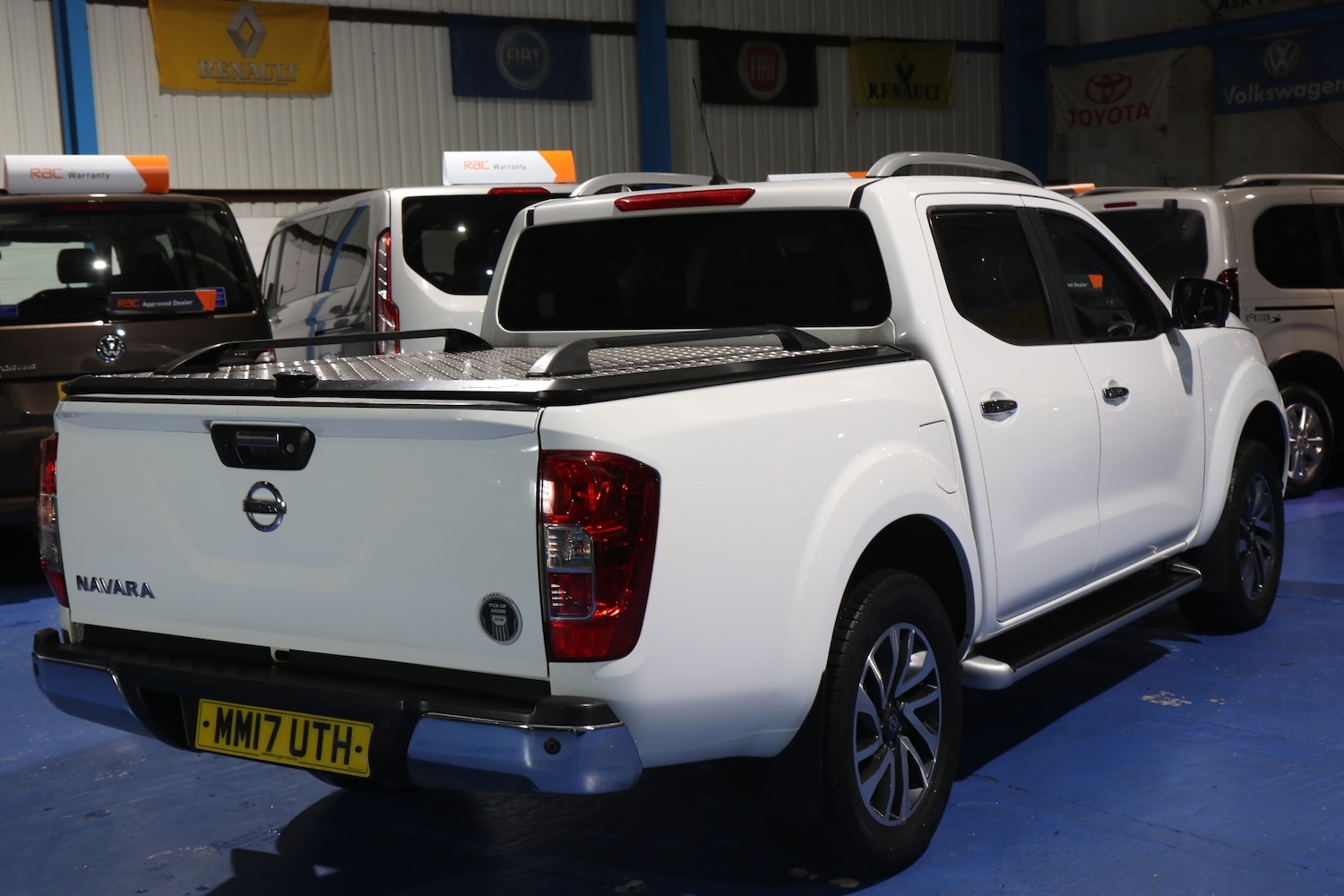 Used Nissan Navara 2017 for sale - 77517725: Photo 8