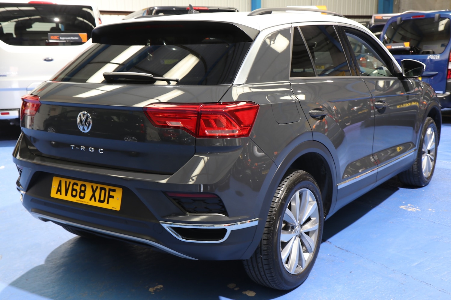 Used Volkswagen T-Roc 2019 for sale - 77803249: Photo 3