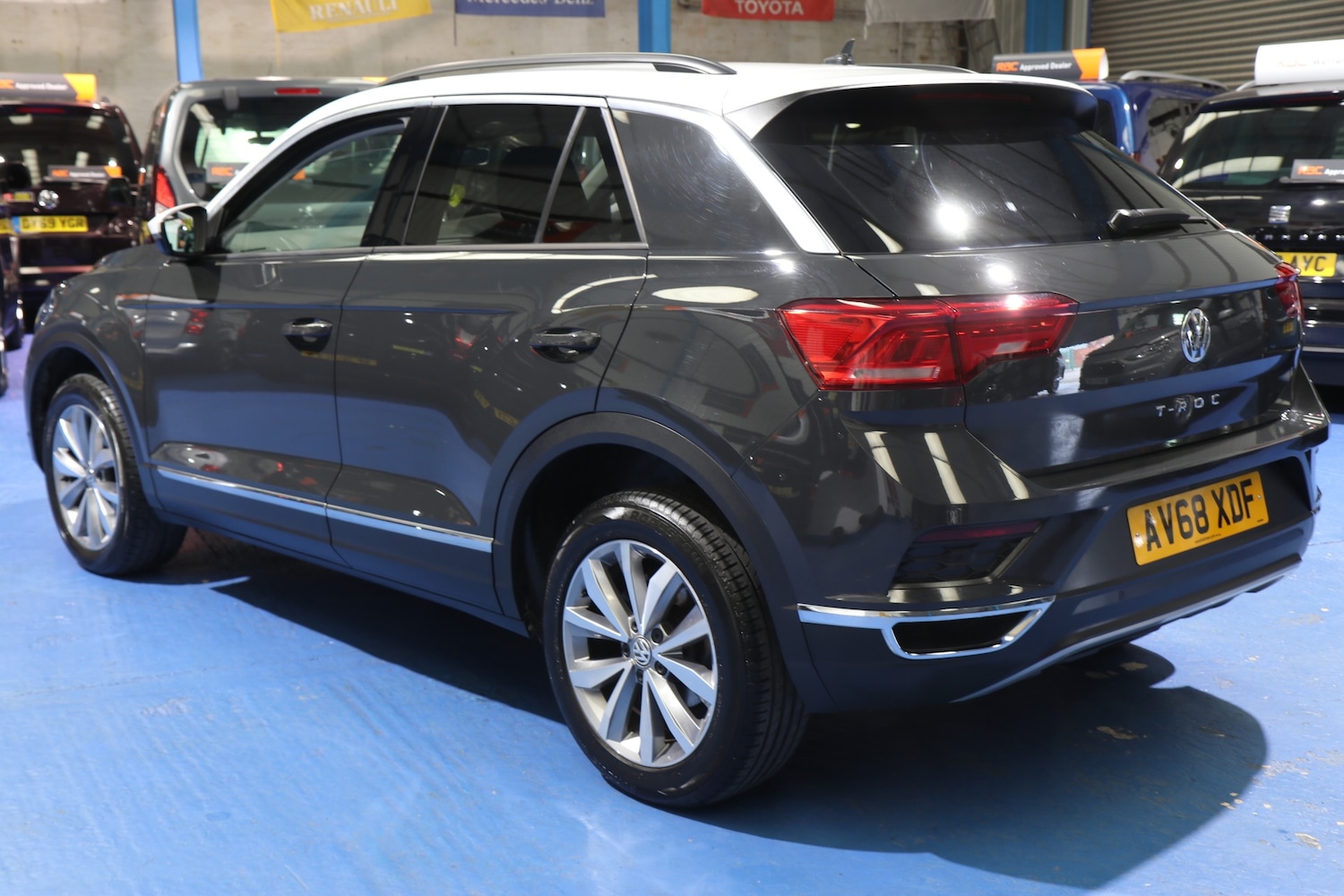 Used Volkswagen T-Roc 2019 for sale - 77803249: Photo 4
