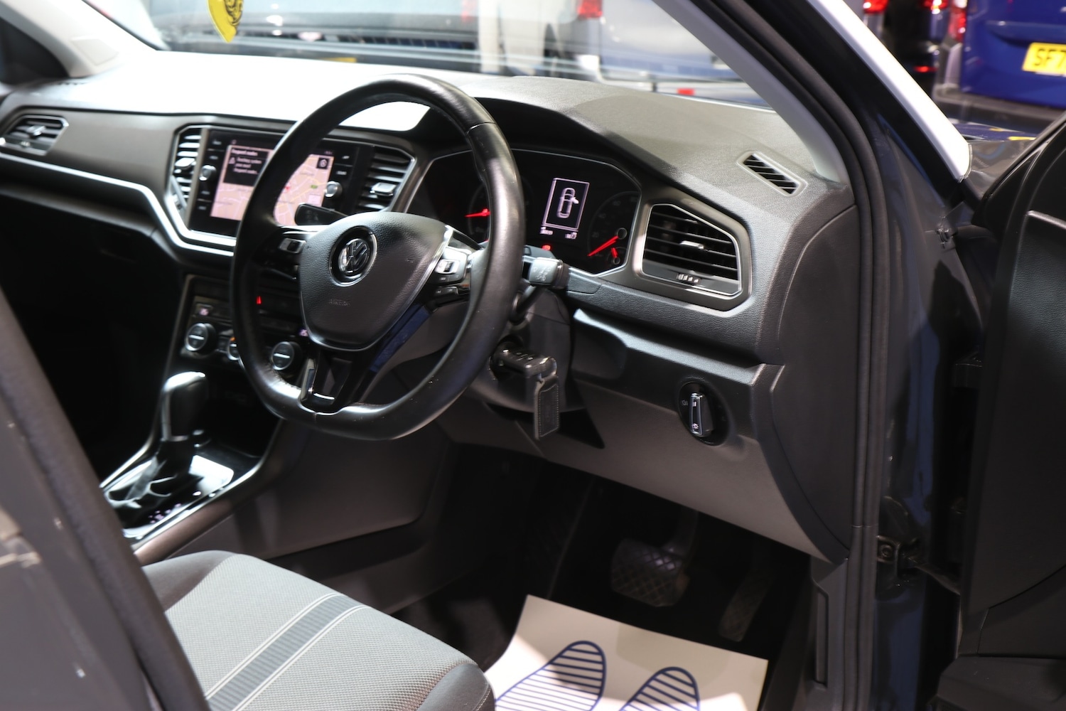 Used Volkswagen T-Roc 2019 for sale - 77803249: Photo 8