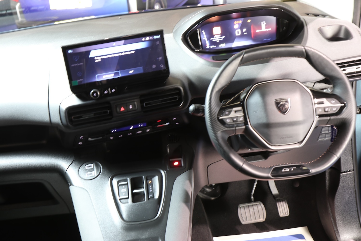 Used Peugeot Rifter 2025 for sale - 77592446: Photo 11