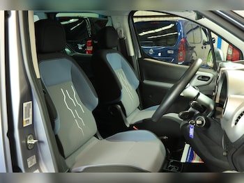 Used Peugeot Partner Tepee 2017 for sale - 75342826: Photo