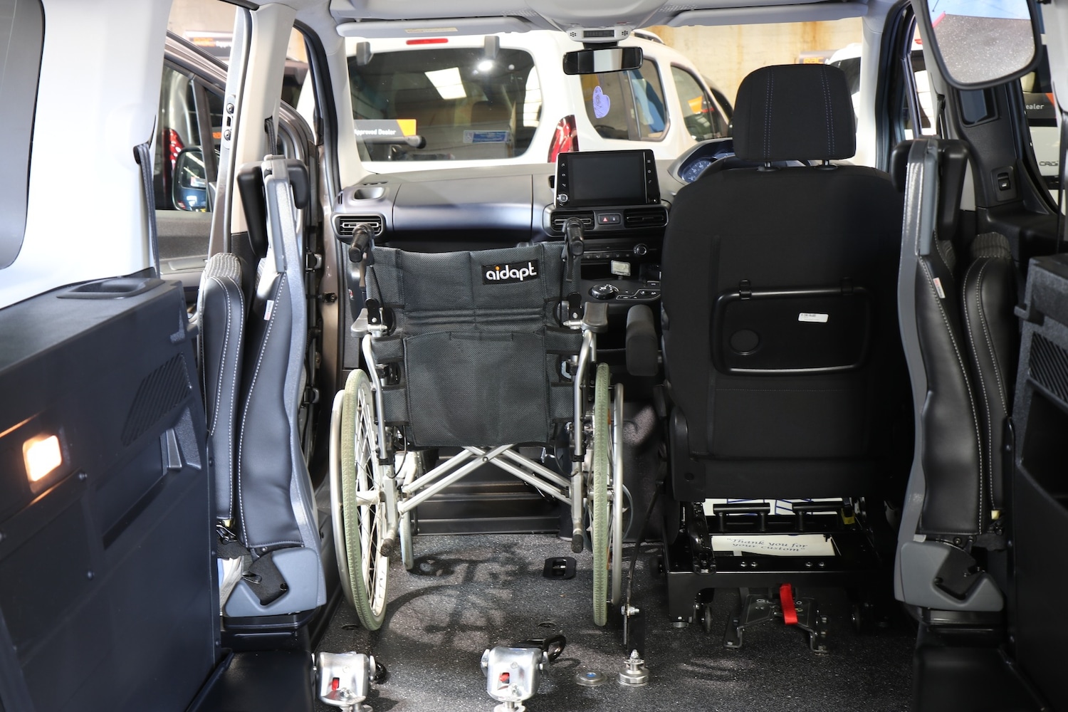 Used Peugeot Rifter 2023 for sale - 76412675: Photo 2