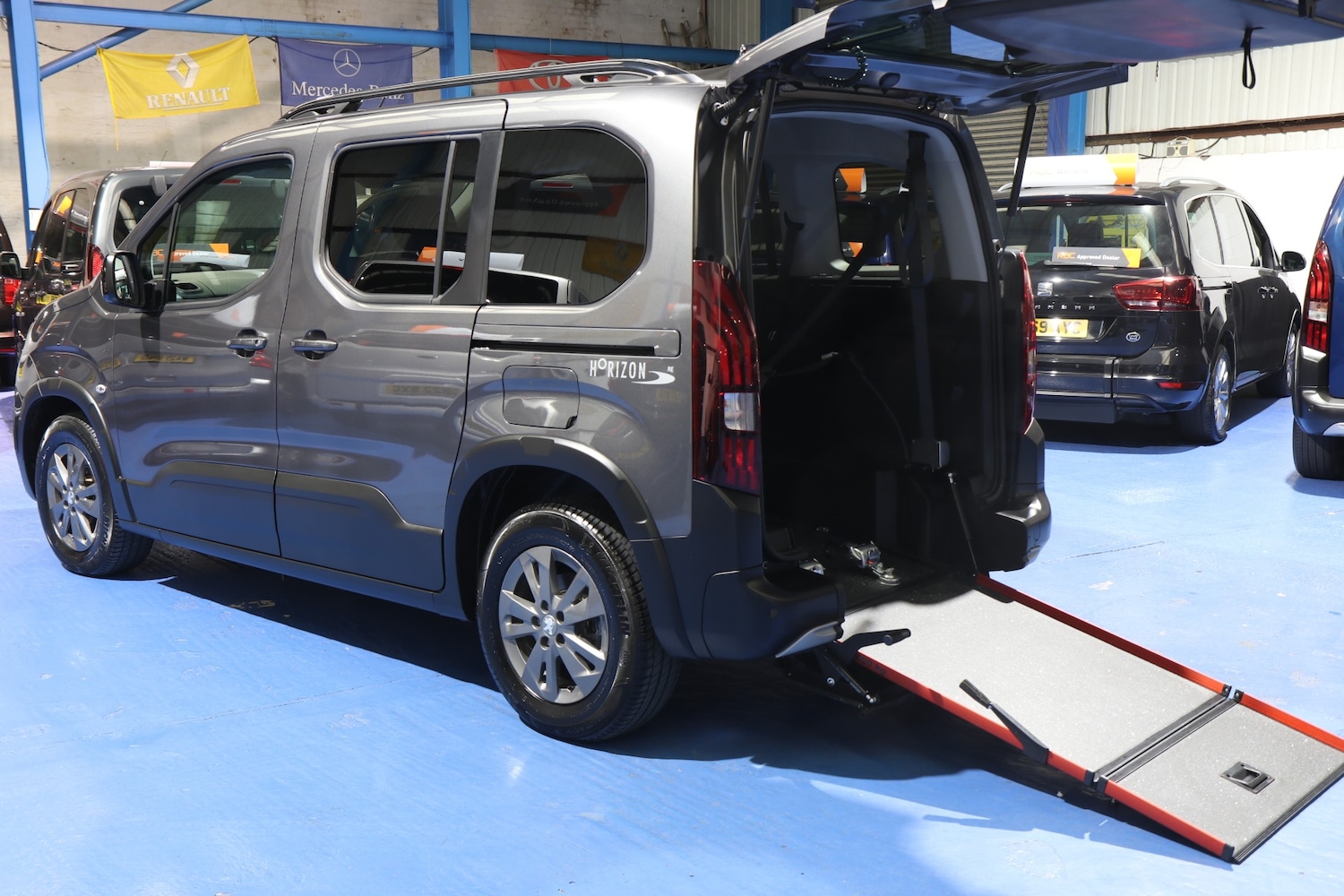 Used Peugeot Rifter 2022 for sale - 77461150: Photo 2