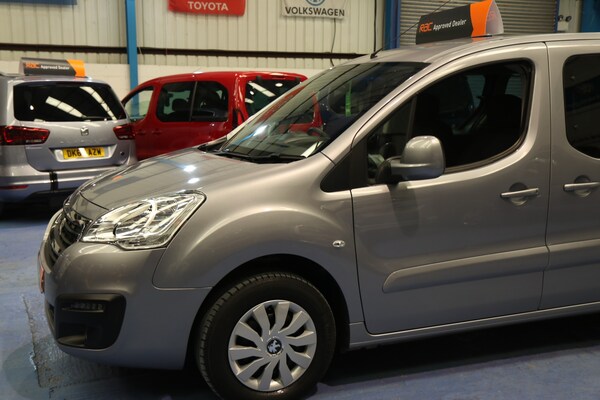 Used Peugeot Partner Tepee 2018 for sale - 74050542: Photo 11