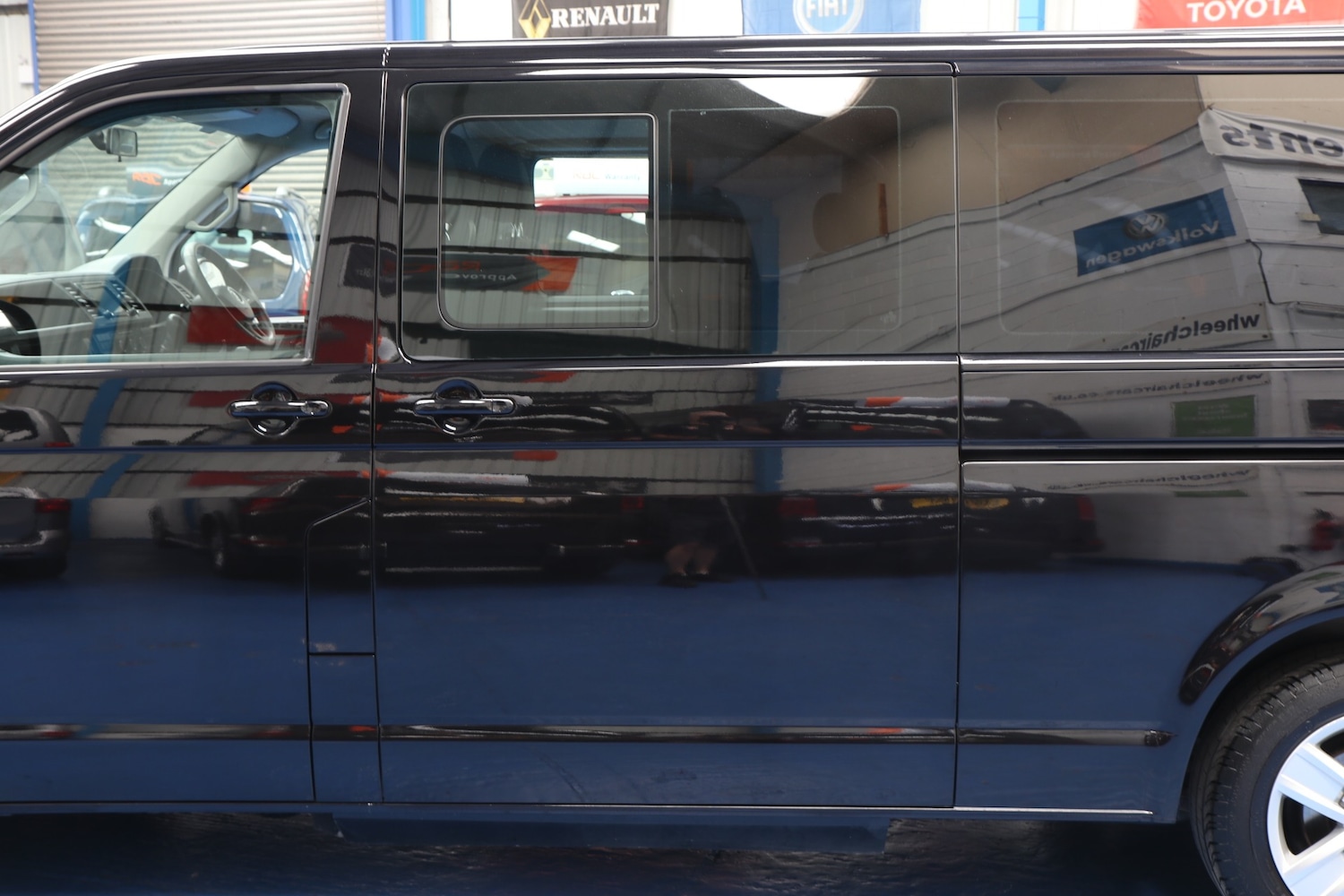 Used Volkswagen Transporter Shuttle 2019 for sale - 76412325: Photo 18