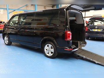 Used Volkswagen Transporter Shuttle 2019 for sale - 76412325: Photo