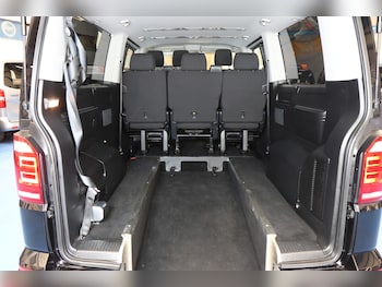 Used Volkswagen Transporter Shuttle 2019 for sale - 76412325: Photo