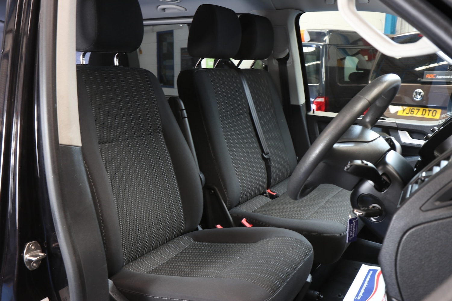 Used Volkswagen Transporter Shuttle 2019 for sale - 76412325: Photo 5