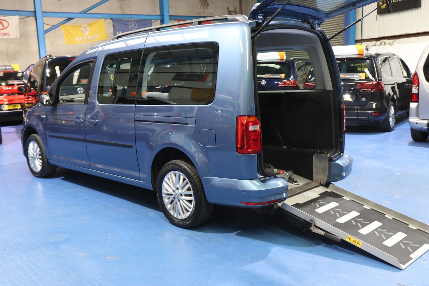 Used Volkswagen Caddy 2018 for sale - 76413044: Photo 2